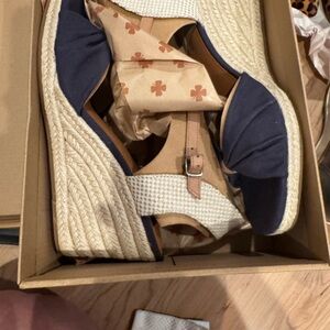 Lucky Brand Navy and Cream Espadrilles